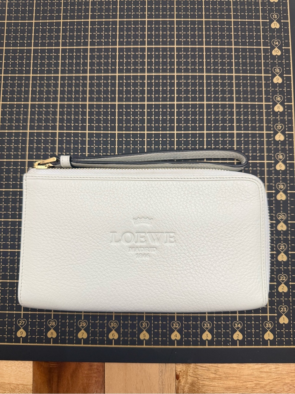 LOEWE White Leather Zip Wristlet Clutch